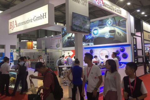 上海国际汽车内饰与外饰展览会展会现场图片