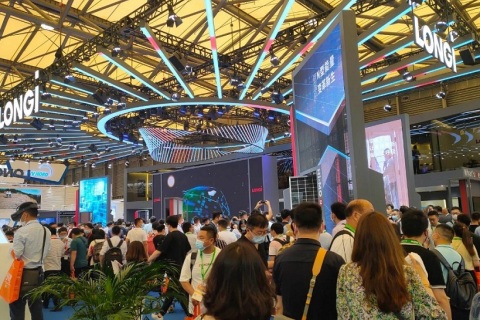 上海太阳能光伏与智慧能源大会暨展览会SNEC展会现场图片