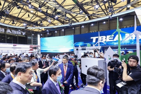 上海太阳能光伏与智慧能源大会暨展览会SNEC展会现场图片