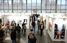 新手参加德国法兰克福艺术展览会(Discovery Art Fair)展会：展位预约简化流程