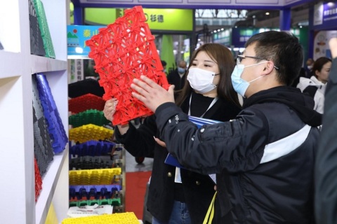 中国(北京)国际新能源汽车技术零部件及服务展展会现场图片