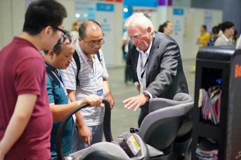 上海孕婴童食品展览会展会现场图片