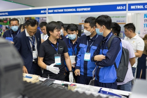 越南河内矿业采矿展览会展会现场图片
