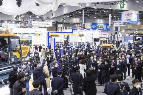韩国首尔工程机械展览会展会现场图片
