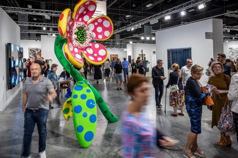 香港巴塞尔艺术展展会现场图片