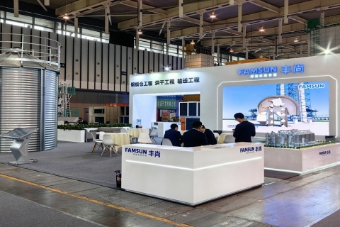 内蒙古呼和浩特农业机械展览会展会现场图片