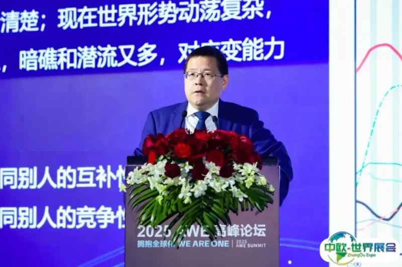 6.著名财经观察家秦朔
