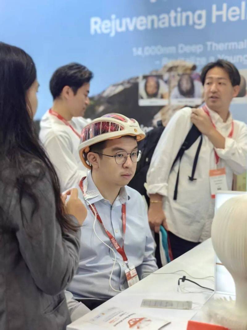 2025年亚太美容展“流量之王”:渲美的吸睛个护仪器产品实力破圈