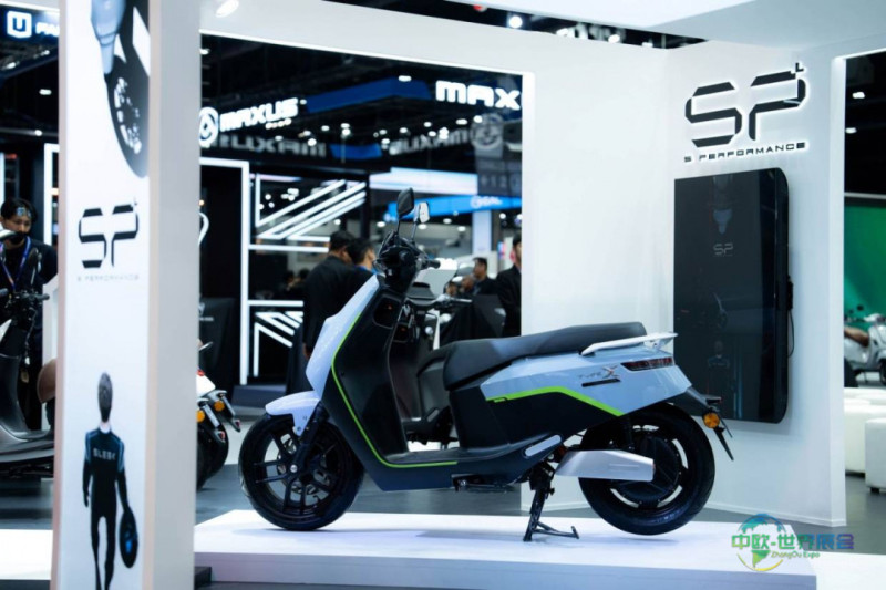 2025年泰国曼谷国际摩托车展览会:Sleek EV推出S-Performance电动摩托车