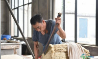 桑皮纸非遗技艺传承三百六十载 匠心独运助力乡村共同富裕