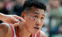 惊天翻盘！世预赛中国男篮客场力克日本队，济南籍球员贺希宁三分球建功