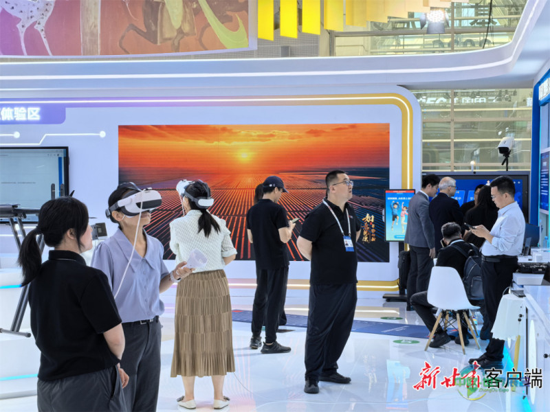 客商体验《寻境敦煌》VR体验项目