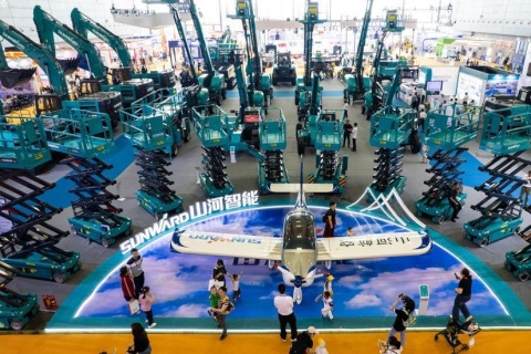 山东（济宁）国际工程机械展览会展会现场图片