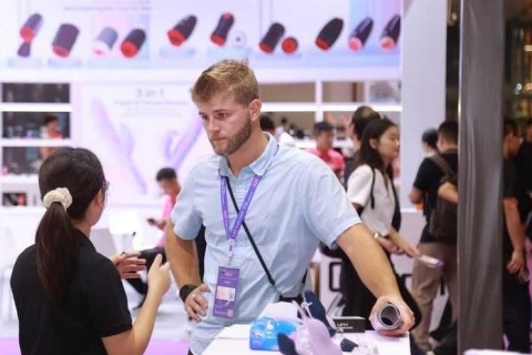 日本东京成人用品展览会展会现场图片