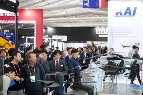 韩国陆军国际防务工业展览会展会现场图片
