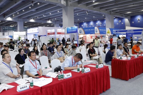 广州亚太国际工业涂料、粉末涂料与涂装展览会展会现场图片