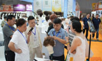 成都发制品博览会：男士假发套需求旺盛，潮流款式受年轻人青睐