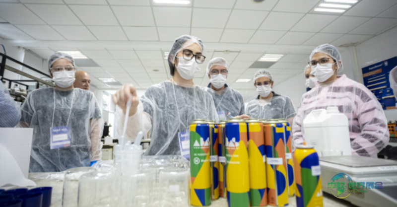 法国巴黎国际化妆品及香水包装展览会：Doctor Aromas推出宠物狗香氛喷雾